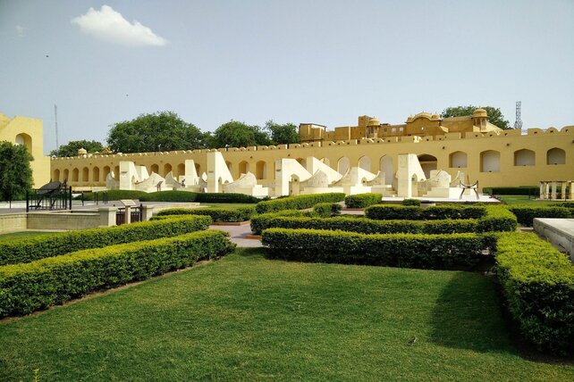 places 4